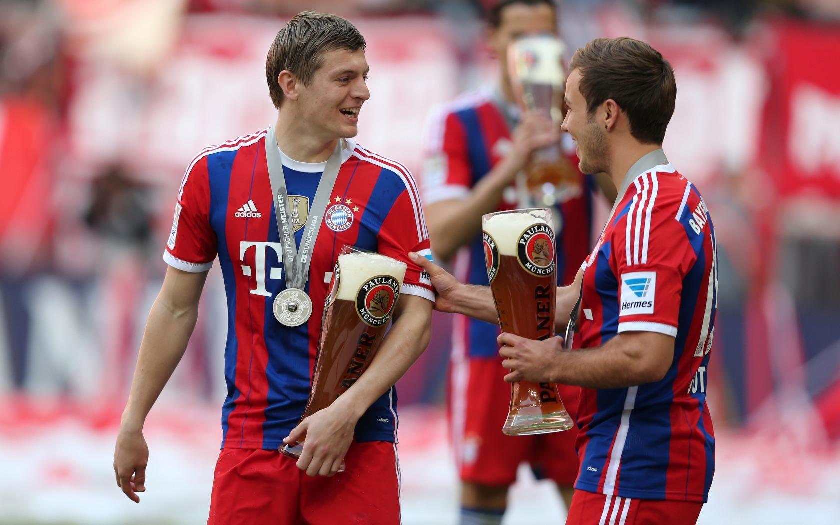 阿莱格里：防守是全队的事，要想赢得比赛就必须弄脏裤子（阿莱格里：防守是全队责任，想赢球就得不怕把裤子弄脏）