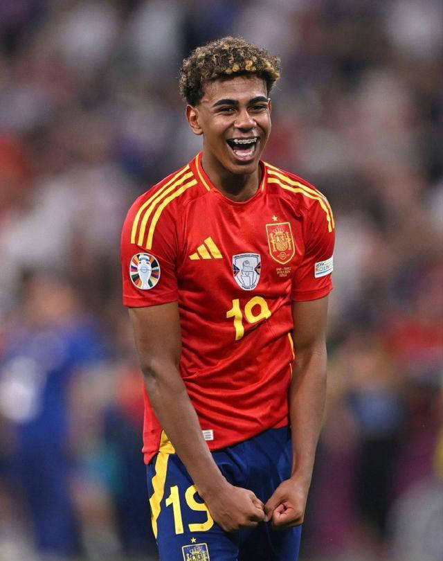 官方：神户胜利船正式签下仙台七夕队长乡家友太（官宣：神户胜利船正式引进仙台七夕队长乡家友太）