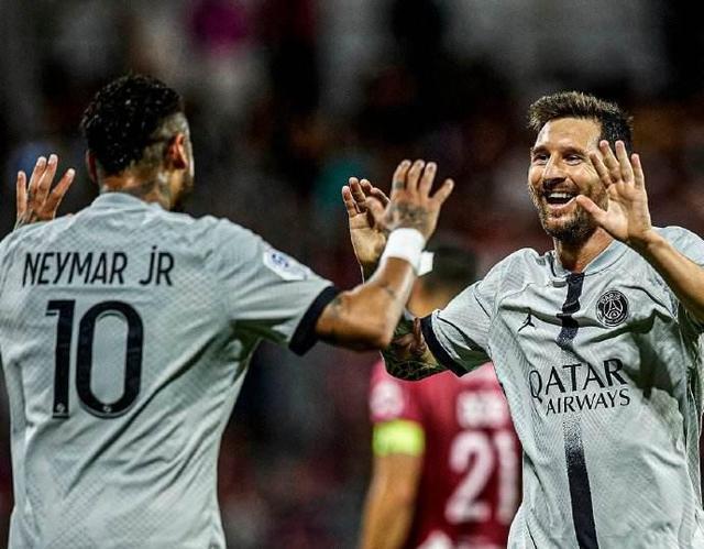 博努奇：小基耶萨可能踢附加赛；球员明白穿意大利球衣的责任（博努奇：小基耶萨有望出战附加赛，球员清楚身披意大利战袍的担当）