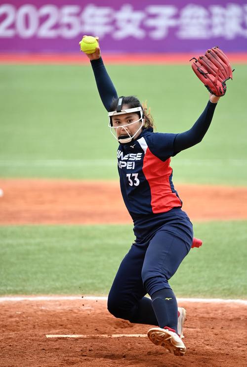 阿斯：皇马依然信任阿隆索，他知道要帮球队寻找连续性（阿斯报：皇马仍信任阿隆索，他明白自己要为球队的连续性负责）