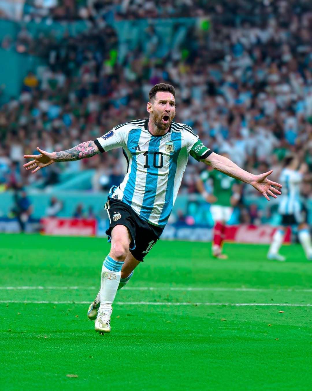 雷迪克：马刺防守策略和太阳类似，让东里出手高难度中投（雷迪克：马刺防守与太阳如出一辙，逼东里出手高难度中距离）