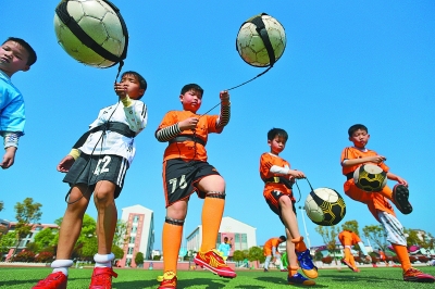 巴特勒复出砍19+8+6，带队拿下背靠背客场两连胜（巴特勒伤愈复出轰19+8+6，率队拿下背靠背客场两连胜）