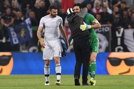 体坛：徐正源的合同是4+3，韦世豪、周定洋续约前景乐观