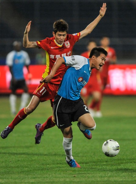 剑南春｜国米2-1客胜维罗纳，泽林斯基破门，皮奥造乌龙绝杀（剑南春｜国米客场2-1力克维罗纳：泽林斯基建功，皮奥造乌龙绝杀）