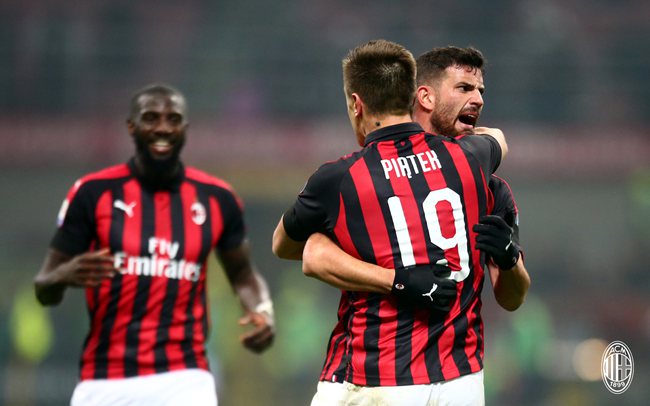 诺伊尔：乌尔比希一定会接替我的位置；我想慢慢考虑未来（诺伊尔：乌尔比希必将接替我；我会从容审视未来）