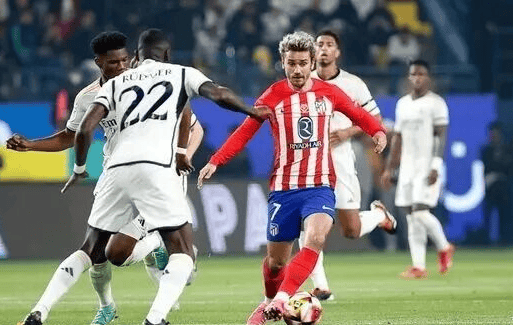 阿斯：罗马仍在关注小火柴，贝蒂斯与塞维利亚也加入竞争（阿斯：罗马继续关注小火柴，贝蒂斯与塞维利亚加入争夺）